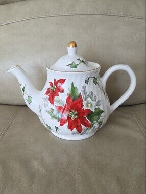 Vintage Poinsettia Teapot Arthur Wood & Son Staffordshire England 32 oz